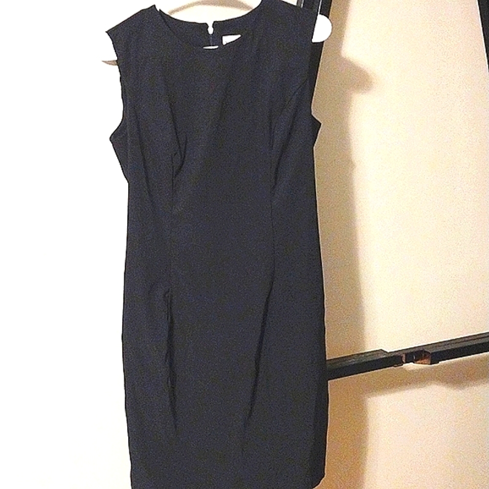 💜5/$25💜Black dress size 6